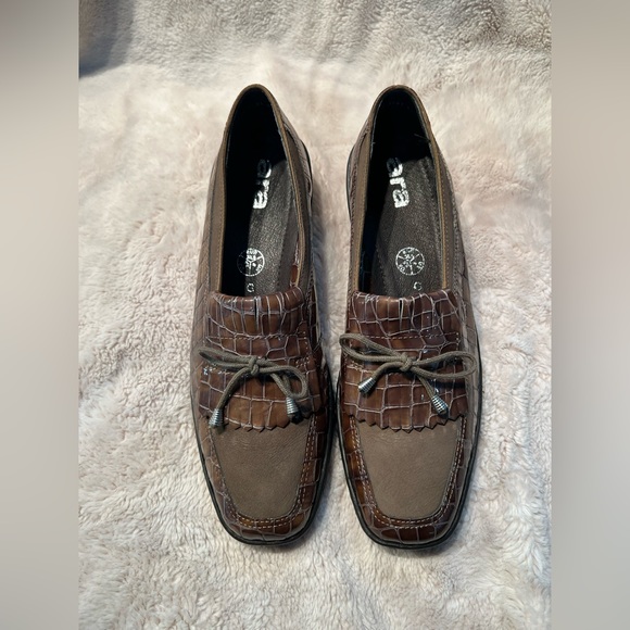 Ara Shoes - Ara Rachel Embossed Leather Croc Tasseled Loafers Size US 8